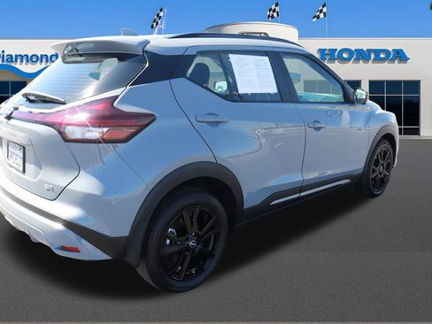 Used 2024 Nissan Kicks SR FWD image 8