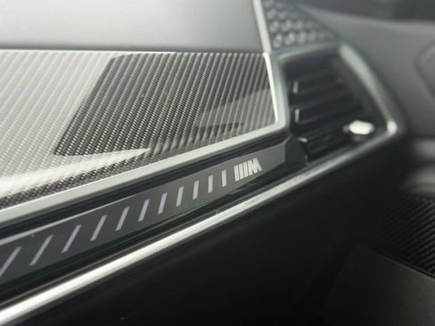 Used 2025 BMW X7 M60i AWD/4WD image 57