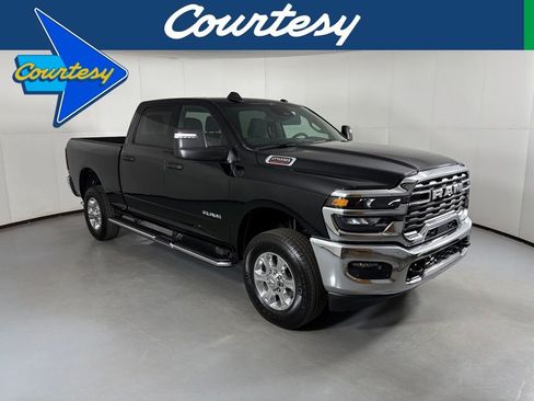 Used 2026 RAM 2500 Big Horn AWD/4WD image 1