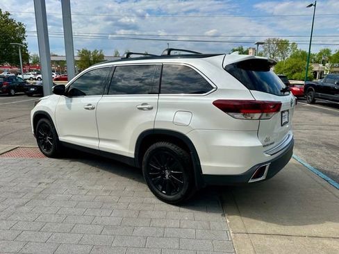 Used 2019 Toyota Highlander SE image 5