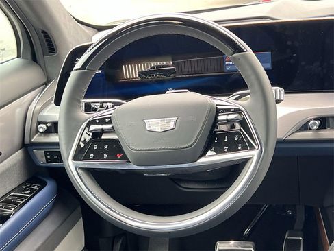 New 2026 Cadillac Vistiq Premium Luxury image 12