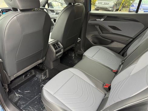 New 2026 Volkswagen Tiguan SE R-Line image 26