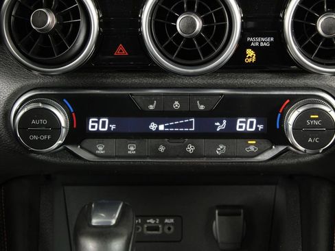 Certified 2021 Nissan Sentra SR w/ SR Premium Package FWD image 22