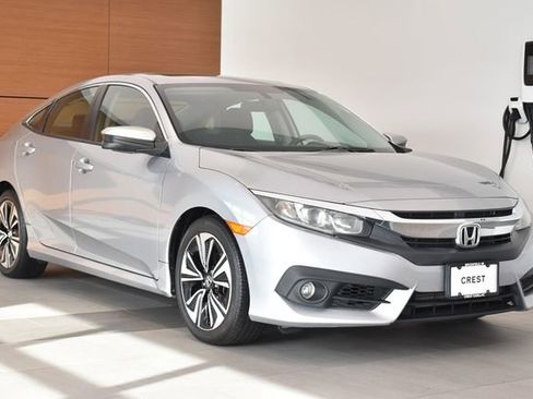 Used 2017 Honda Civic EX-T image 5