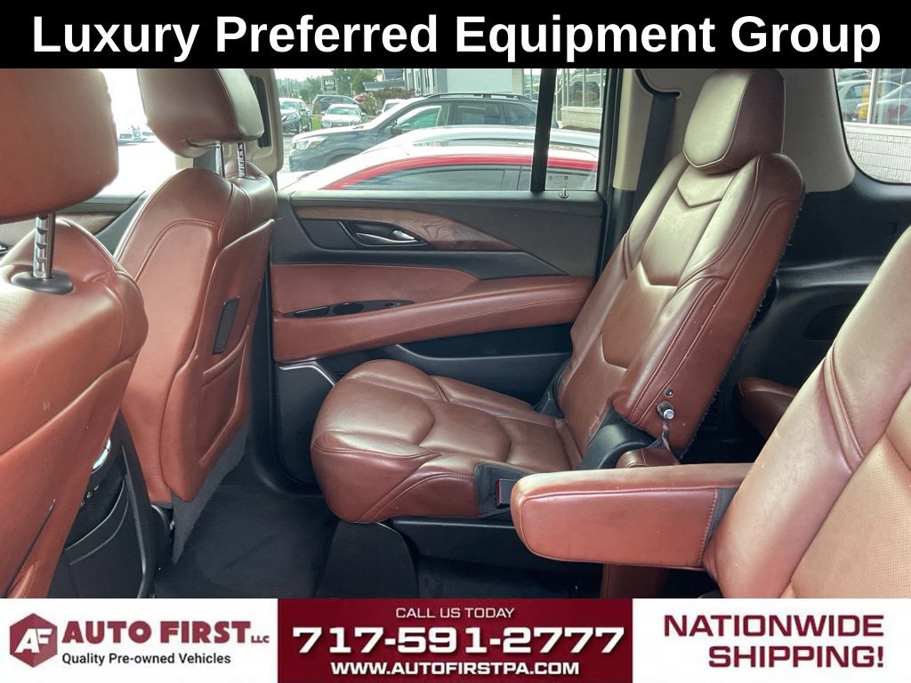 Used 2020 Cadillac Escalade ESV Luxury AWD/4WD image 9