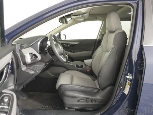 Used 2025 Subaru Outback Limited image 19