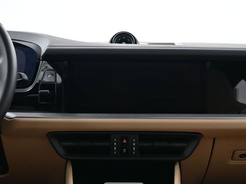 Certified 2026 Porsche Cayenne E-Hybrid Coupe AWD/4WD image 11