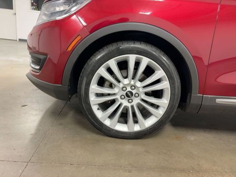 Used 2016 Lincoln MKX Reserve w/ Luxury Package image 12