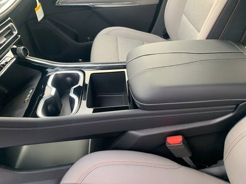 New 2026 Chevrolet Traverse LT image 14