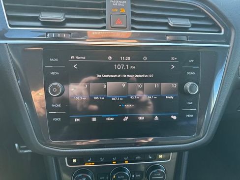 Certified 2021 Volkswagen Tiguan SE R-Line image 25