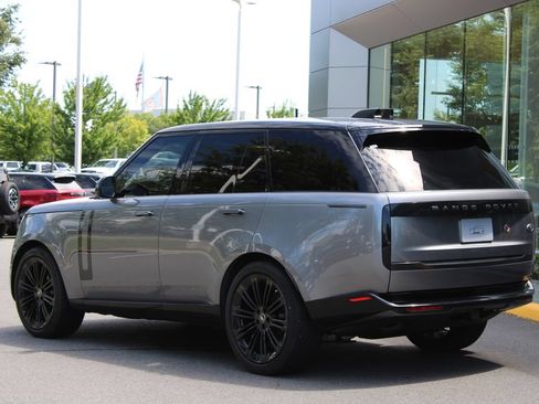 Used 2023 Land Rover Range Rover SE AWD/4WD image 6