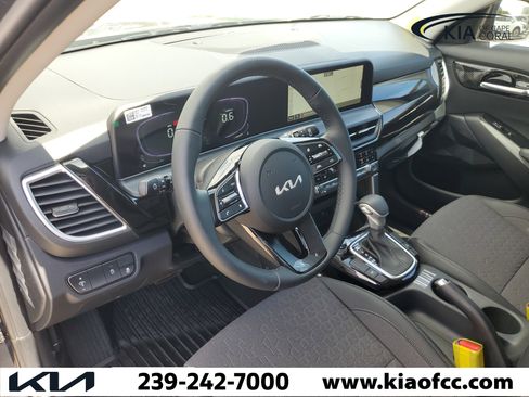 New 2026 Kia Seltos S FWD image 17