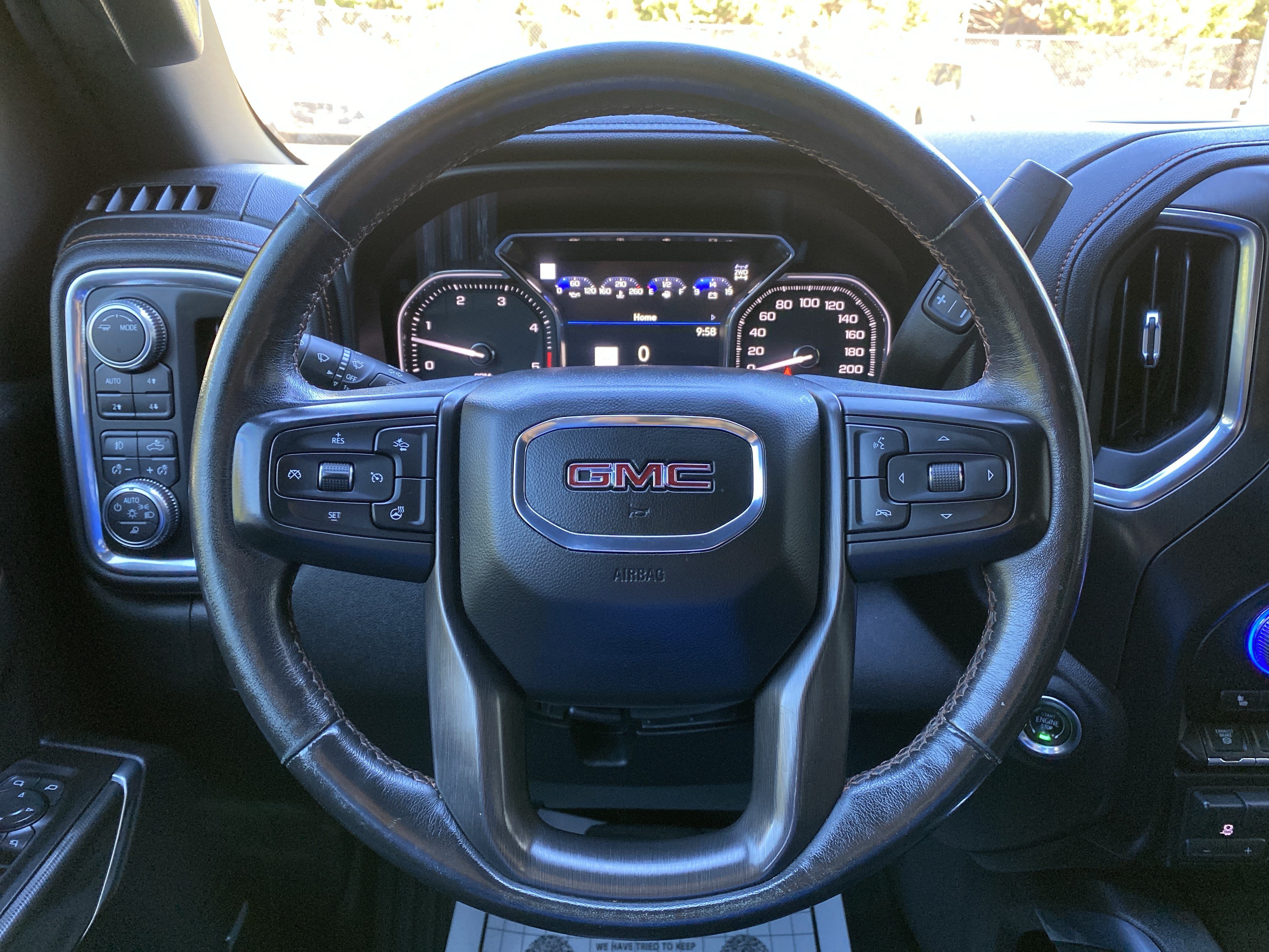 Used 2021 GMC Sierra 2500 AT4 w/ AT4 Premium Plus Package AWD/4WD image 20