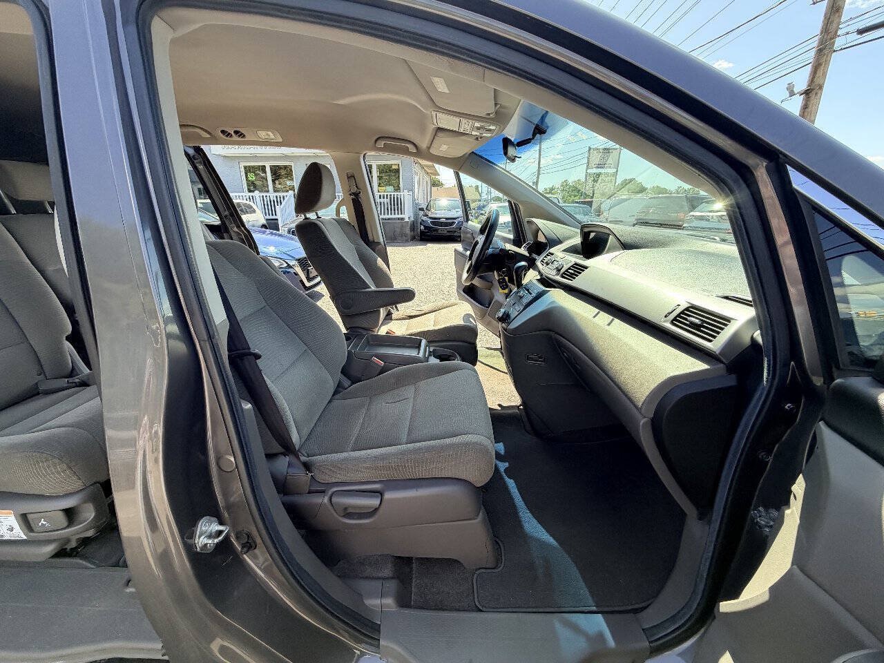 Used 2011 Honda Odyssey EX image 45