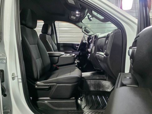 Used 2021 GMC Sierra 2500 4x4 Crew Cab w/ Convenience Package image 17