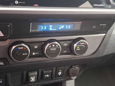 Certified 2023 Toyota Tacoma TRD Off-Road image 18