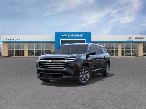 New 2026 Chevrolet Traverse LT w/ Driver Confidence Package image 8