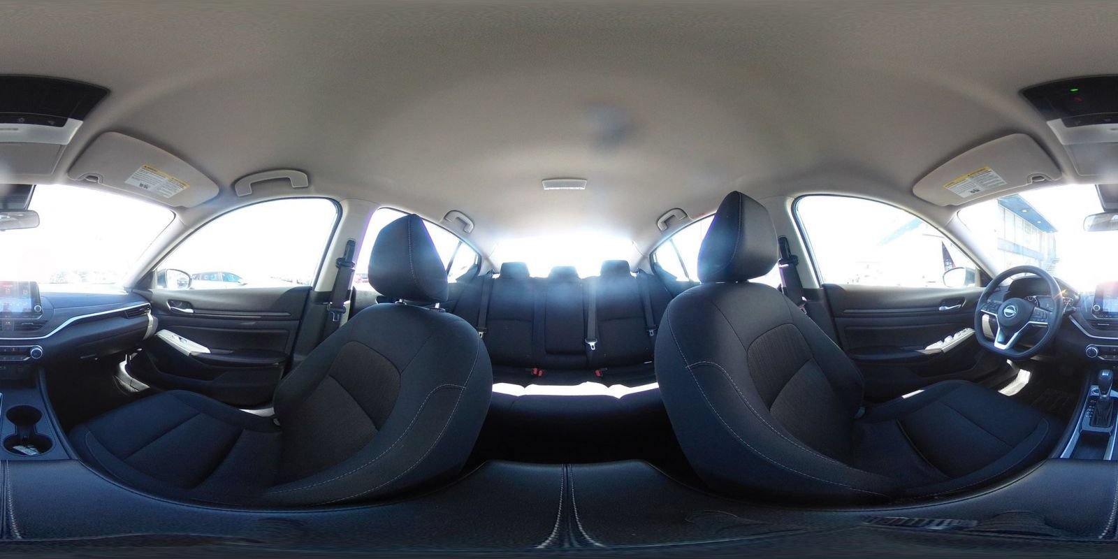 Used 2025 Nissan Altima 2.5 SV FWD image 42