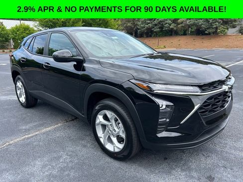 New 2026 Chevrolet Trax LS w/ LS Convenience Package FWD image 1