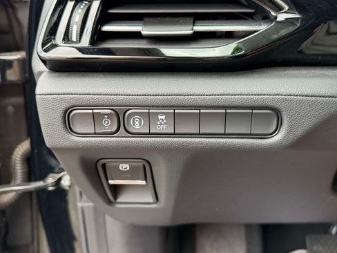 Used 2023 Acura MDX SH-AWD image 34
