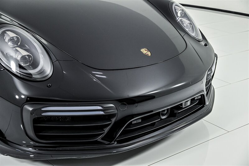 Used 2017 Porsche 911 4 Coupe AWD/4WD image 5