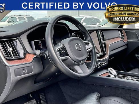 Certified 2023 Volvo XC60 B5 Ultimate w/ Protection Package Premier FWD image 18