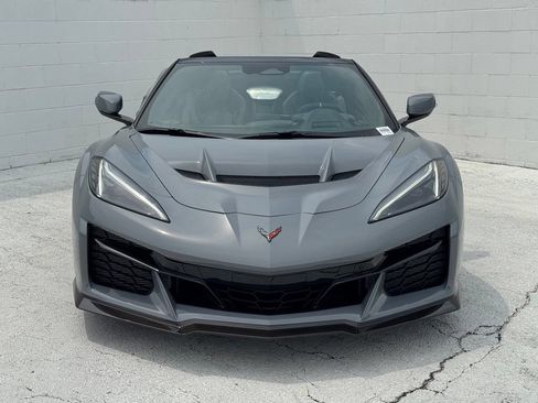 Used 2025 Chevrolet Corvette ZR1 w/ Battery Protection Package RWD image 8