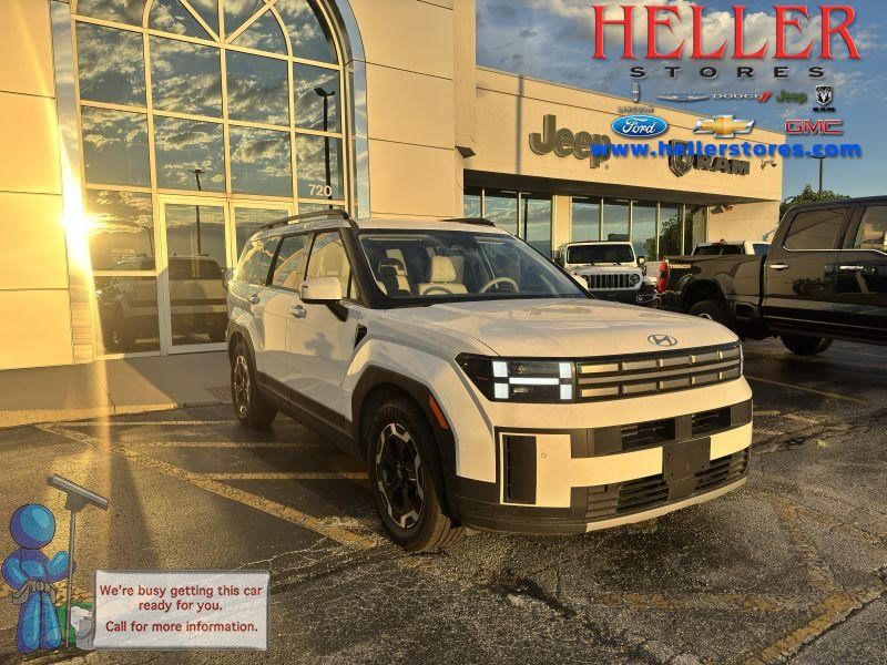 Used 2026 Hyundai Santa Fe SEL FWD image 1