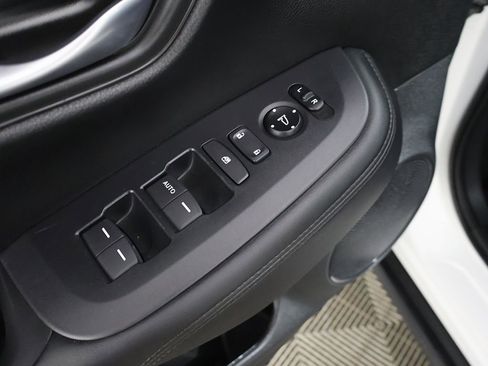 Used 2025 Honda HR-V LX image 34