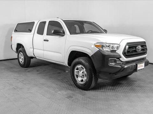Used 2021 Toyota Tacoma SR image 11