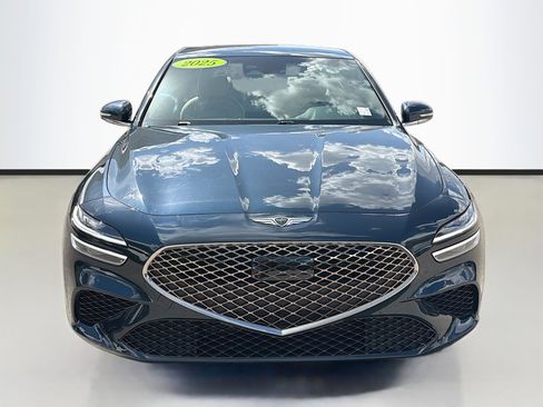 Used 2025 Genesis G70 2.5T image 8