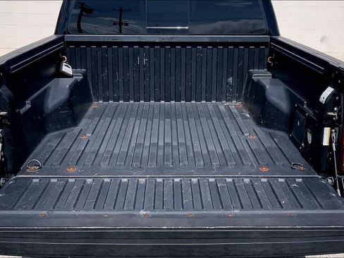 Used 2019 Toyota Tacoma 2WD Double Cab image 18