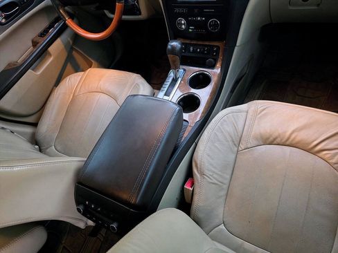 Used 2012 Buick Enclave Leather FWD image 11