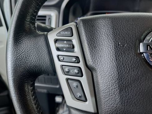 Used 2021 Nissan Titan SV w/ SV Convenience Package AWD/4WD image 15