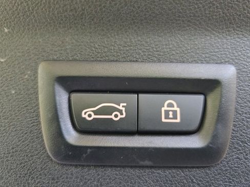 Used 2021 BMW X3 xDrive30i w/ M Sport Package image 22