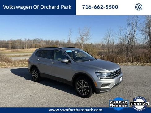 Certified 2019 Volkswagen Tiguan SE w/ Panoramic Sunroof Package image 1