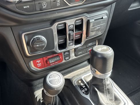 Used 2021 Jeep Wrangler Unlimited Rubicon image 22