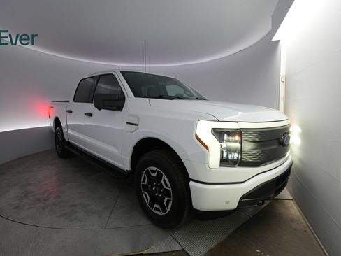 Used 2023 Ford F150 Lightning XLT AWD/4WD image 2