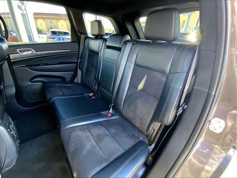 Used 2021 Jeep Grand Cherokee Laredo X image 19