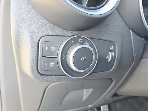 Used 2019 Alfa Romeo Stelvio Ti Sport w/ Quick Order Package 22S Sport image 39