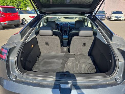 Used 2011 Chevrolet Volt Premium w/ Premium Trim Package FWD image 6