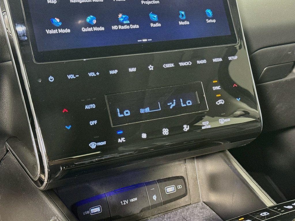 Used 2022 Hyundai Tucson Limited FWD image 16