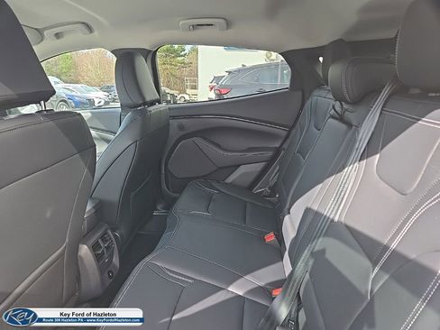 Used 2025 Ford Mustang Mach-E Premium image 43