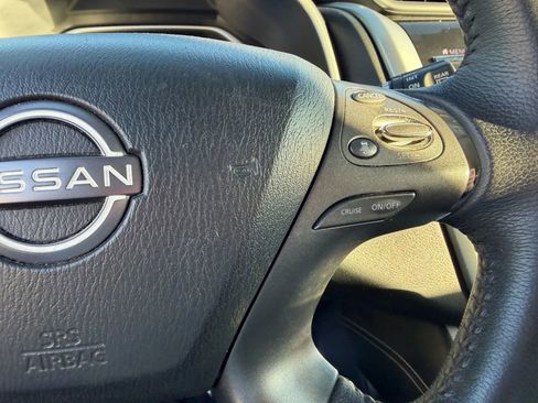 Used 2023 Nissan Murano SV image 16