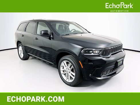 Used 2025 Dodge Durango GT image 1