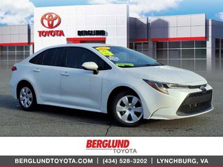 Used 2022 Toyota Corolla LE image 1