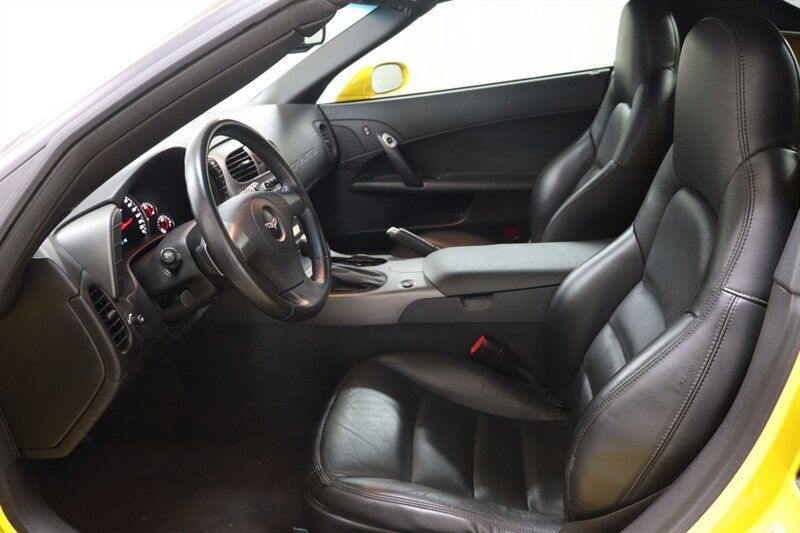 Used 2007 Chevrolet Corvette Convertible RWD image 15