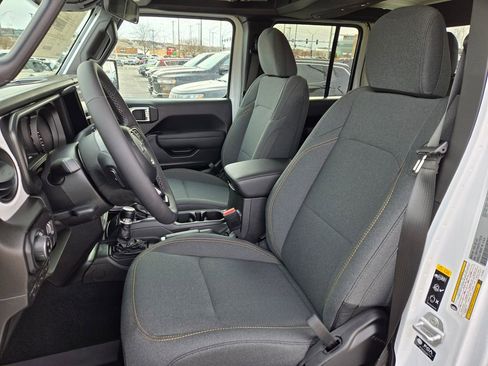 New 2026 Jeep Gladiator Sport image 14