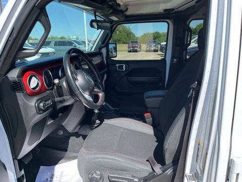 Used 2021 Jeep Gladiator Rubicon w/ LED Lighting Group AWD/4WD image 11