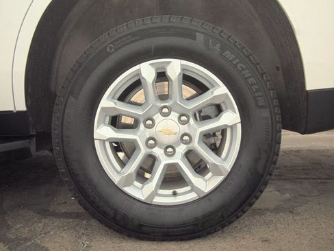 Used 2025 Chevrolet Tahoe LT image 12